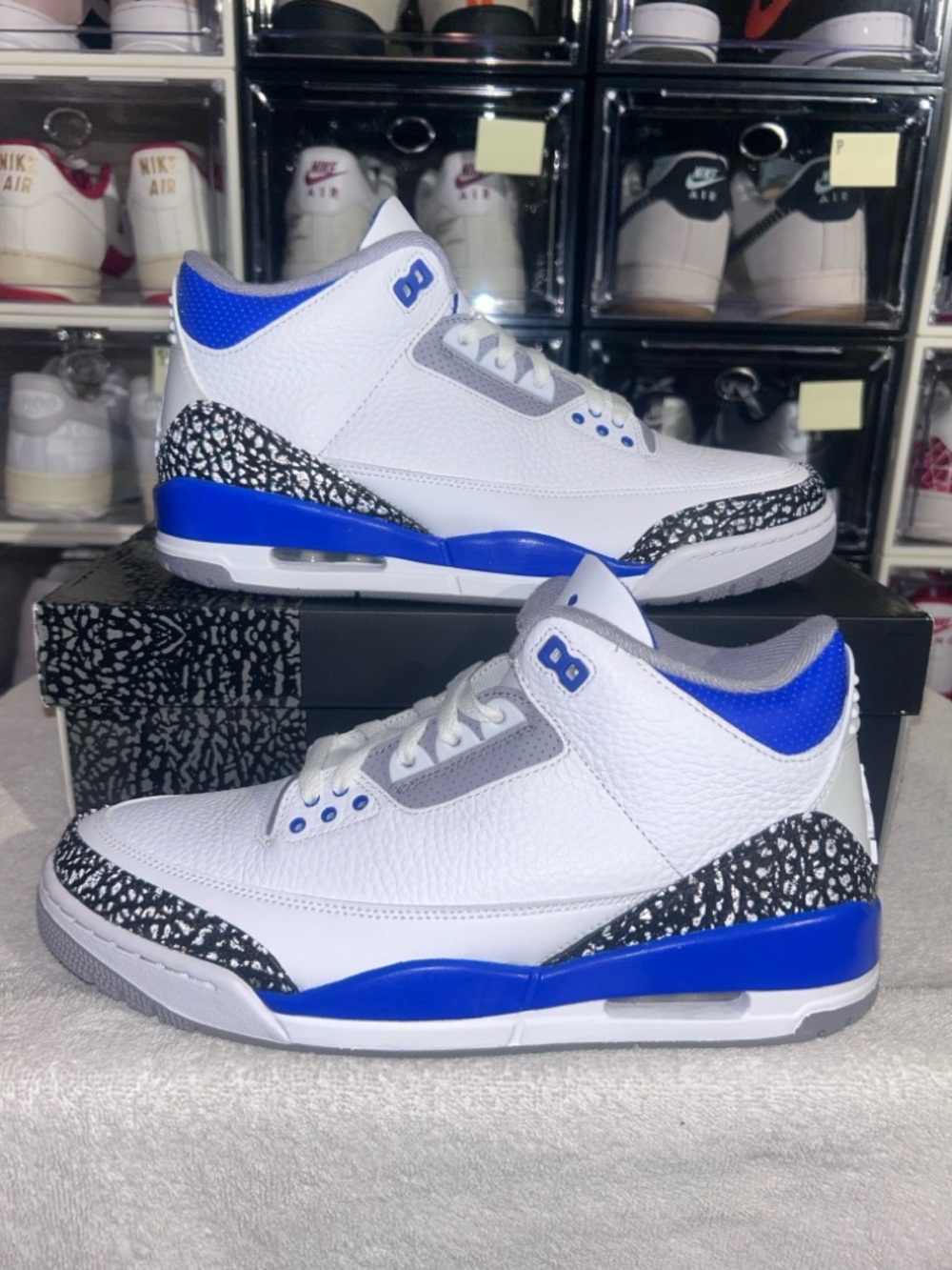 Air Jordan 3 Retro "Racer Blue".